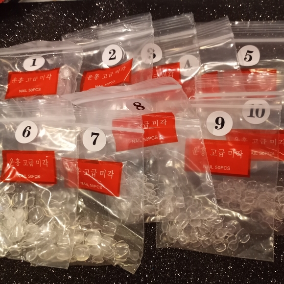 👍SOLD👍 Nail 💅 Tips - Picture 3 of 5